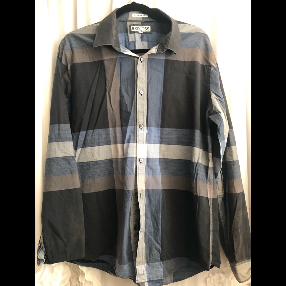 NWOT Men’s Express button down.